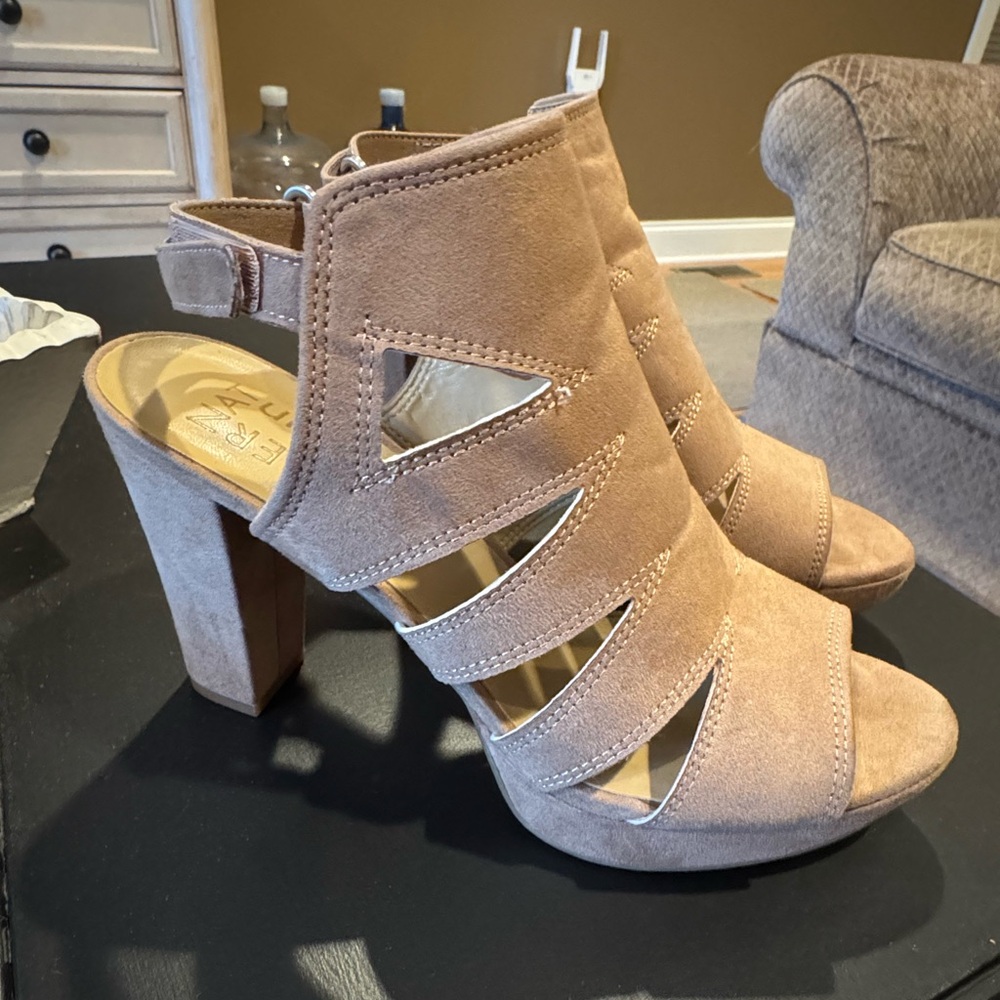 Comfort sandals by naturalizer